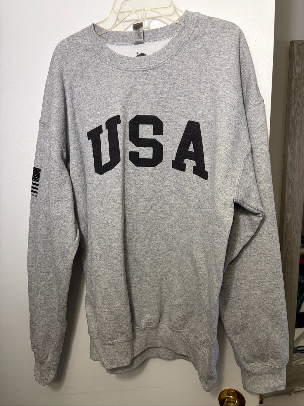American freedom Co. USA gray crew sweatshirt. Medium.
